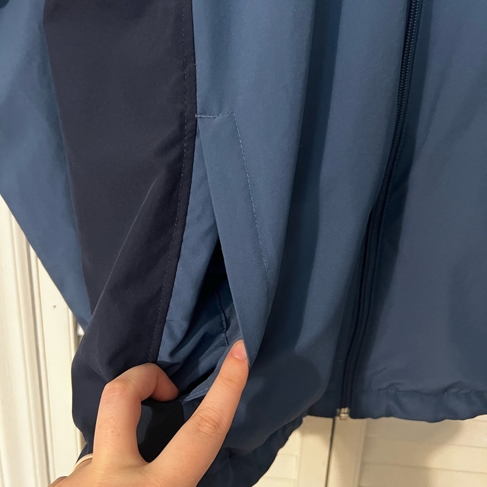 Nike Men’s Full Zip Large Blue Roll & Zippered Hood Workout Jacket - Picture 6 of 11